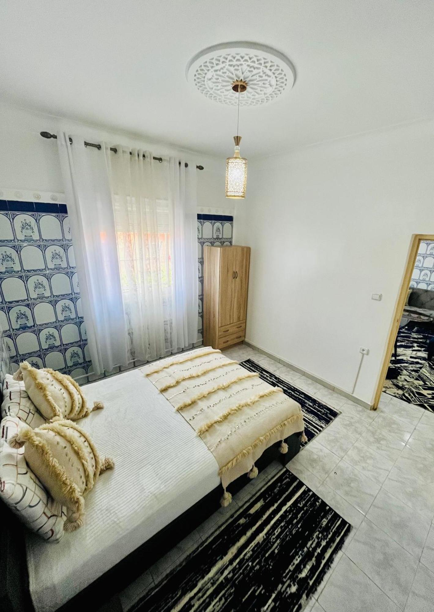 Apartment With Ac, Patio And Rooftop Appartement Climatise Avec Patio Et Toit Terrasse Marrakesh Esterno foto