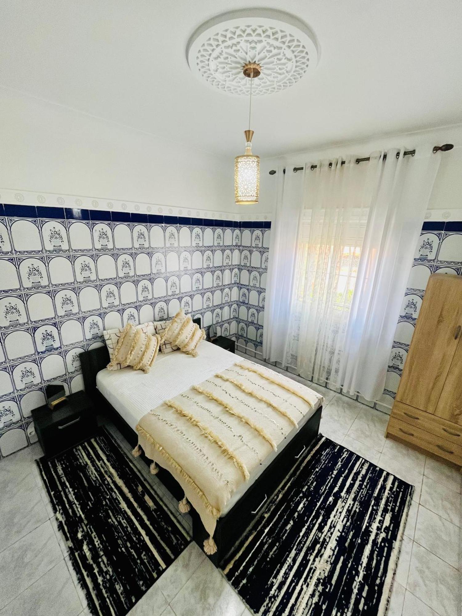Apartment With Ac, Patio And Rooftop Appartement Climatise Avec Patio Et Toit Terrasse Marrakesh Esterno foto