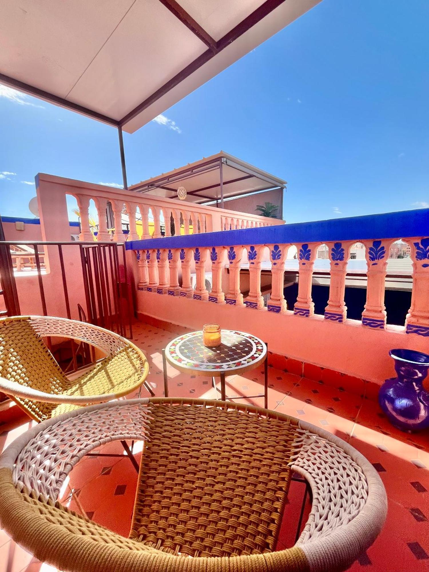 Apartment With Ac, Patio And Rooftop Appartement Climatise Avec Patio Et Toit Terrasse Marrakesh Esterno foto